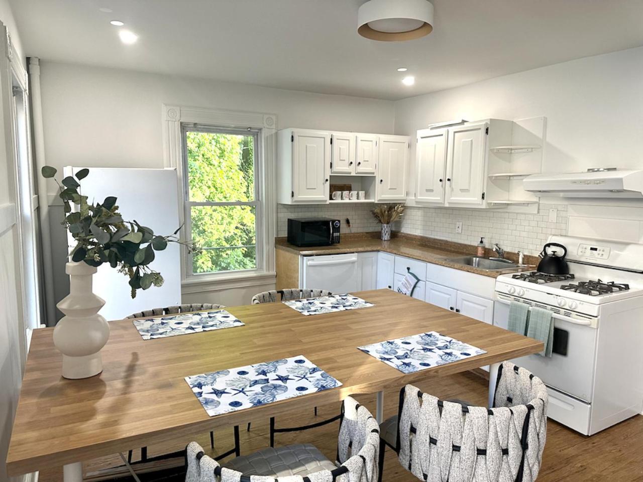 Sweet Escape, 2Br Apt In Beach Community, Only 1 Hr To Nyc! Norwalk Exterior foto
